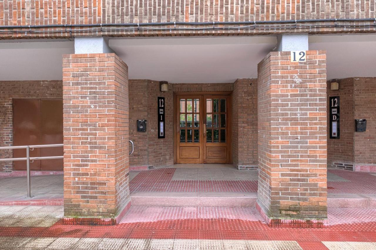 Vivienda Turistica Reformada En Zona Residencial Con Garaje Y Wifi Apartment Билбао Екстериор снимка